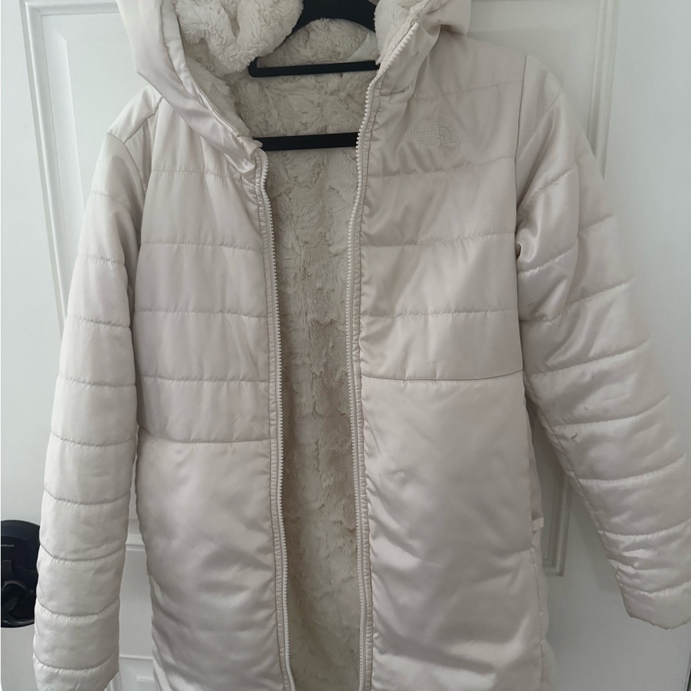 The North Face Girls Off-White Puffer Jacket -reversible.